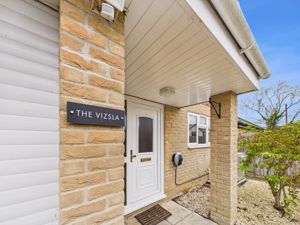 Photo 32- click for photo gallery